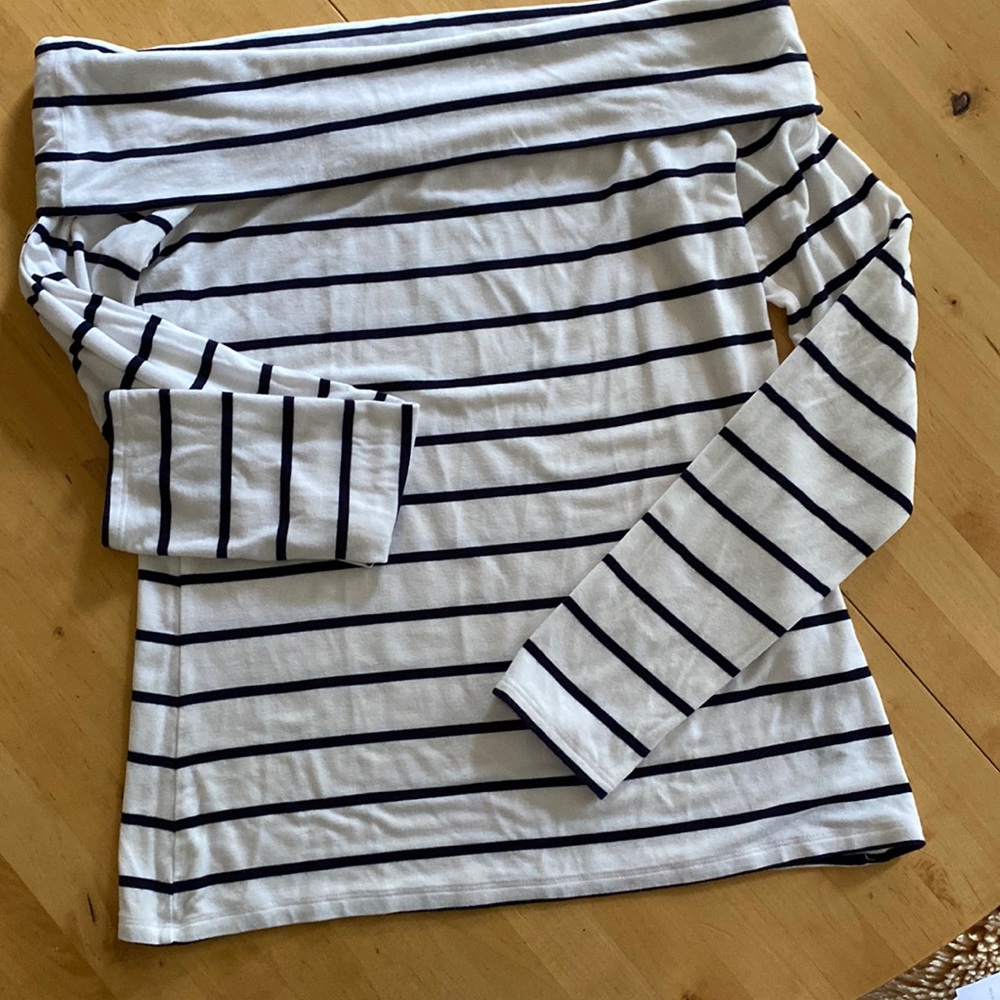 Banana Republic off the shoulder, long sleeved top.